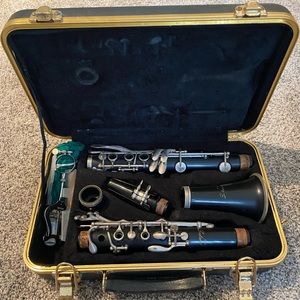 Selmer Soloist Clarinet- gently used
